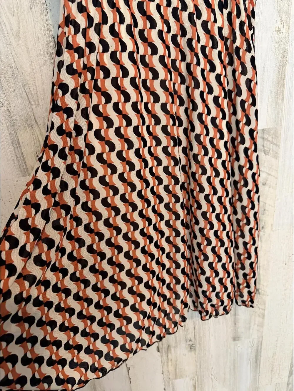 Max Studio Women's XS Dress Midi V-Neck Retro Print Empire Waist Orange Black